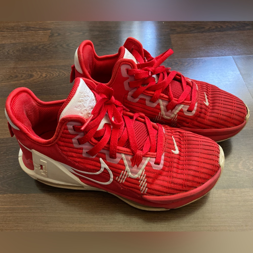 Nike LeBron James Witness 6 VI Sneakers - Size 6.5